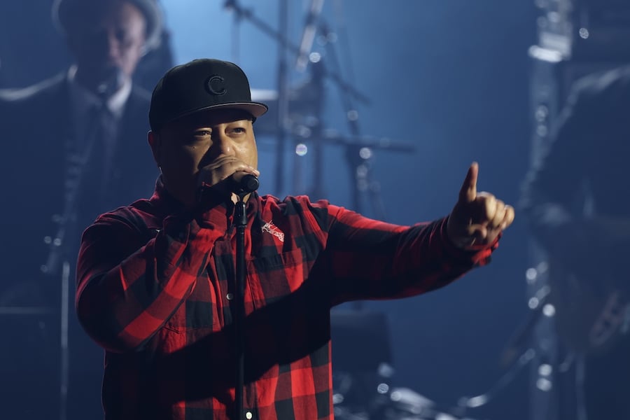 Ché Fu performs at the 2026 Aotearoa Music Awards