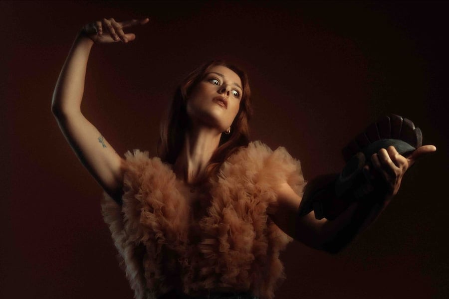 Grace Cummings press shot