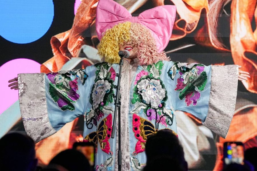 Sia