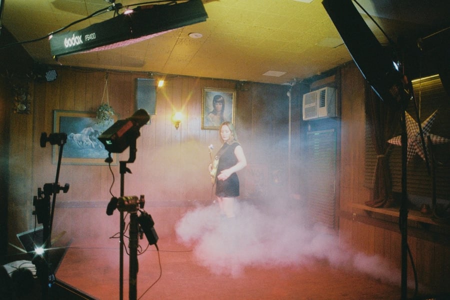 Julia Jacklin press shot