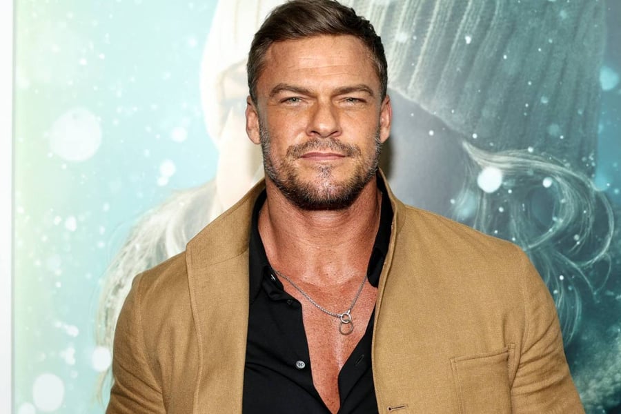 Alan Ritchson