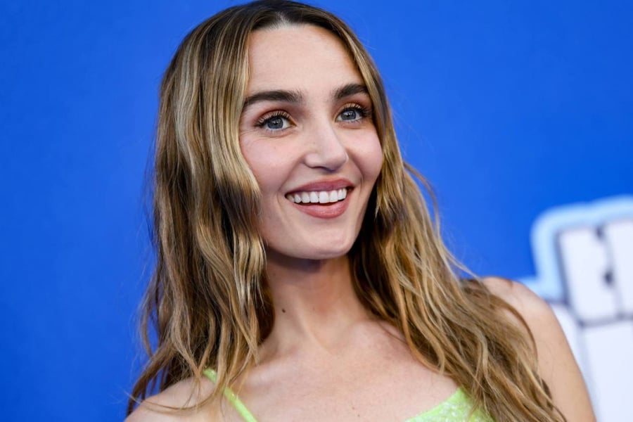 Chloe Fineman