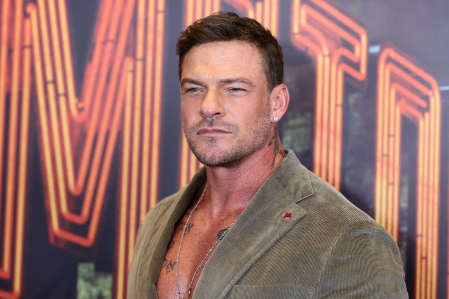 Alan Ritchson