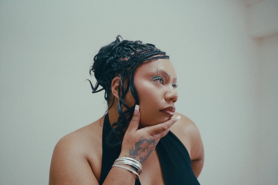 Romi Wrights press shot