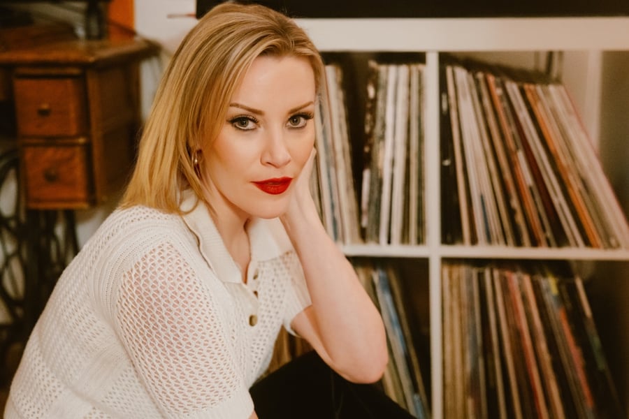 Lisa Crawley press shot
