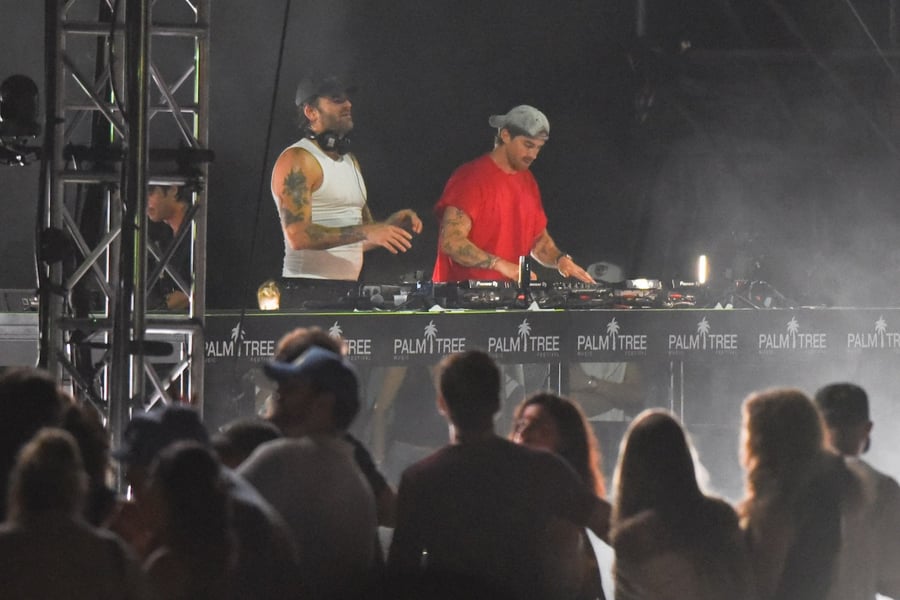 Chainsmokers