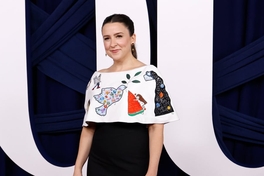 Ms Rachel