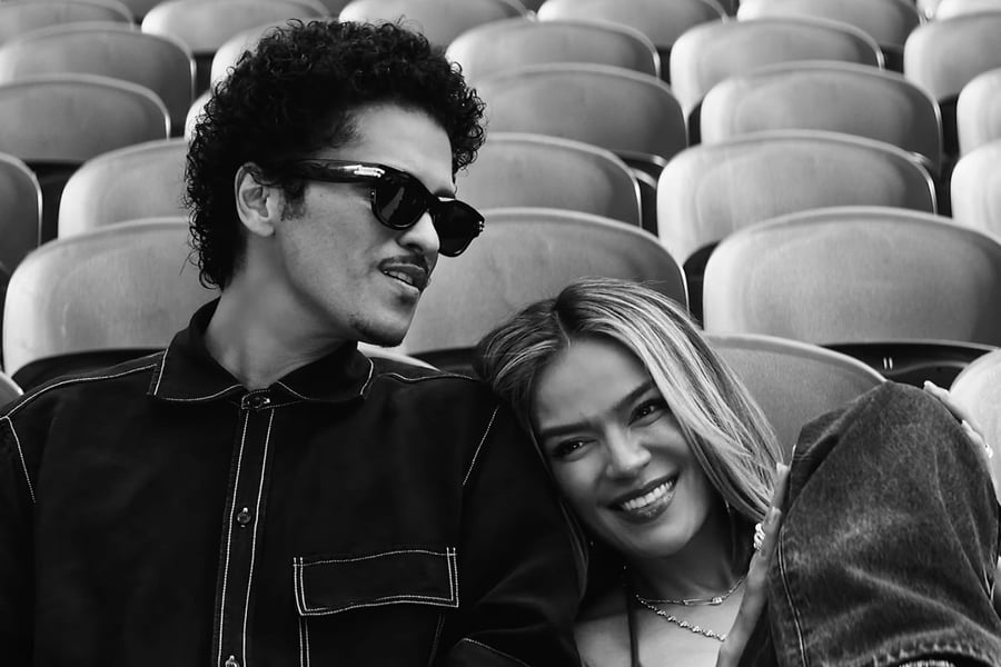 Bruno Mars Karol g